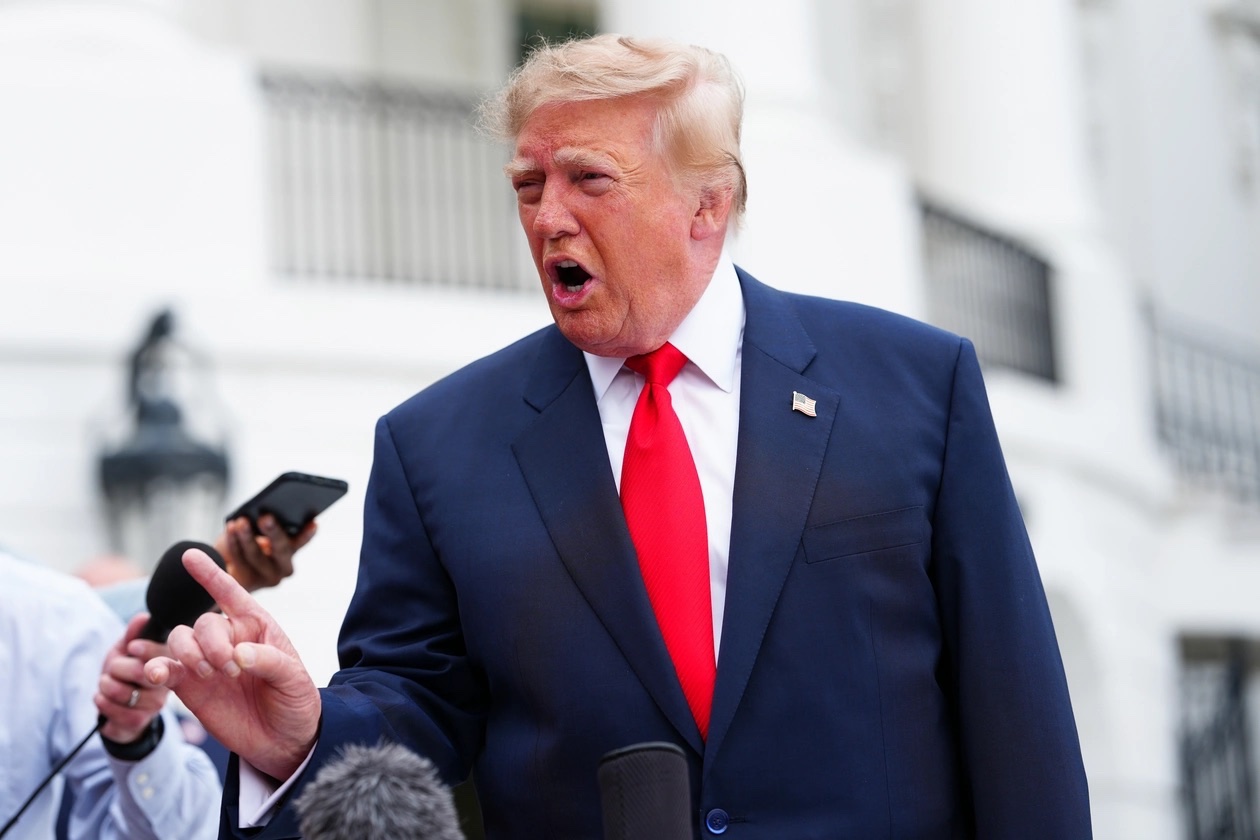 Trump insiste en que los cárteles gobiernan México; dice que se lo ha expresado a Sheinbaum