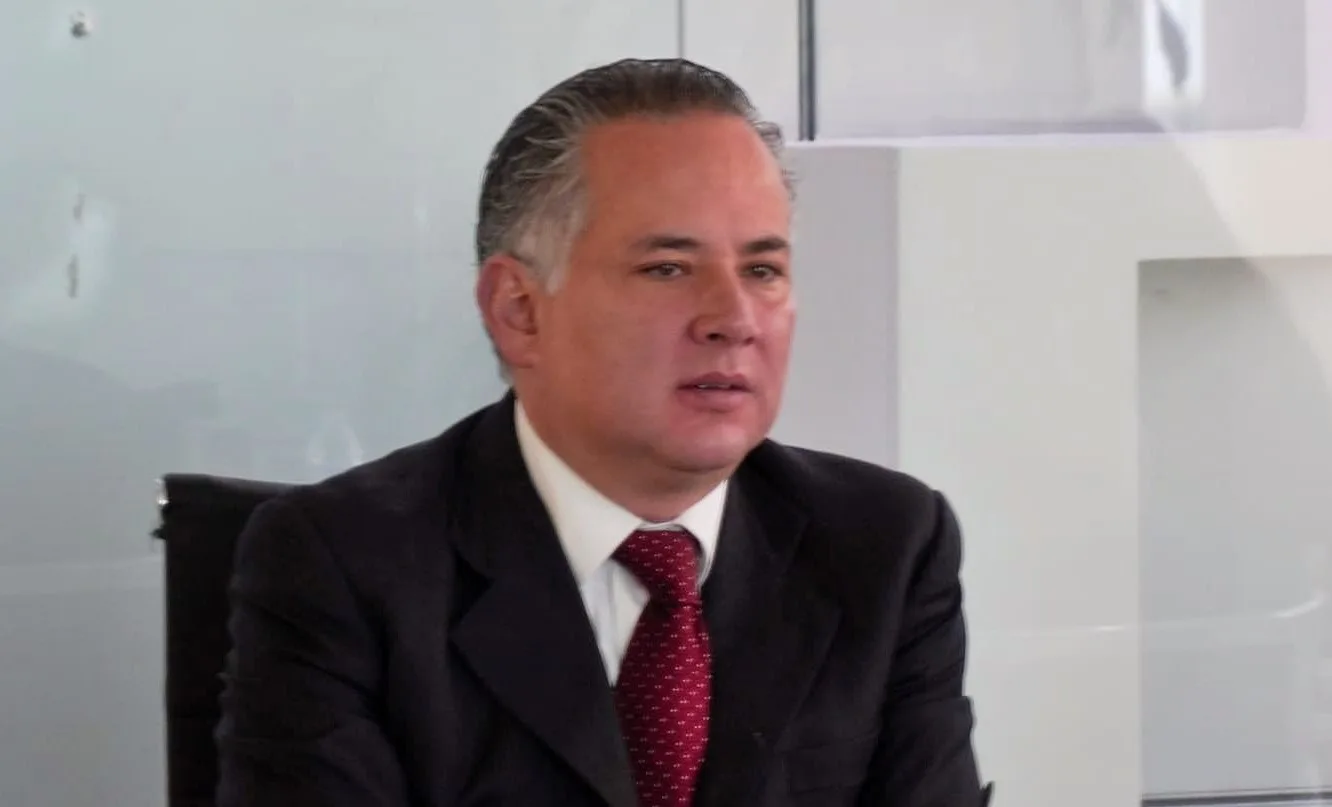 Santiago Nieto en la imagen difundida por el IMPI al anunciar su nombramiento en octubre de 2024. Foto de archivo; no corresponde a la entrevista.