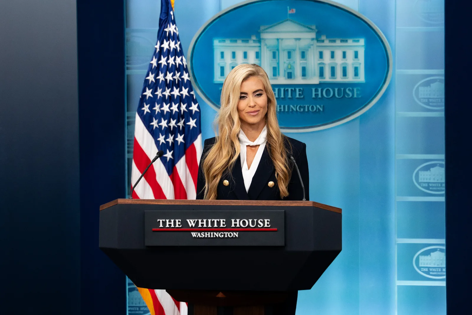 Katie Zacharia en su primera conferencia de prensa en la Casa Blanca, el 13 de octubre de 2026.