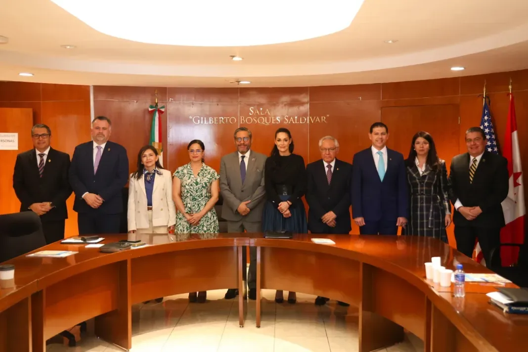Representantes de universidades en una reunión institucional. Imagen de archivo; no corresponde al encuentro con el PT de este octubre.